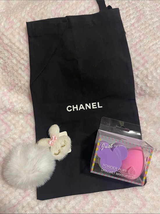 CHANEL Accessories - CHANEL Black dustbag with Pink Powder Puff and White Fluffy Charm